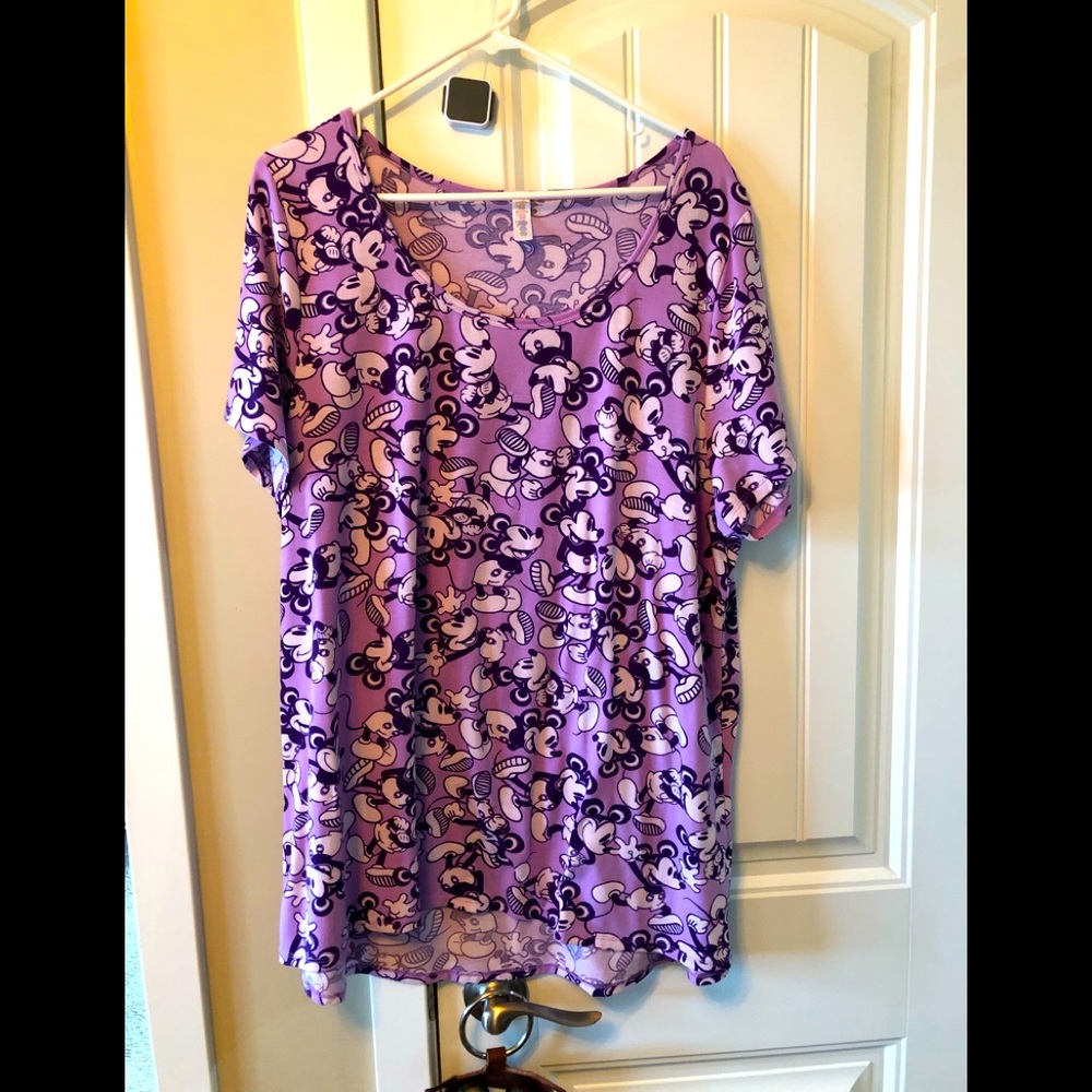 NEW 2X LULAROE DISNEY hi/low Shirt